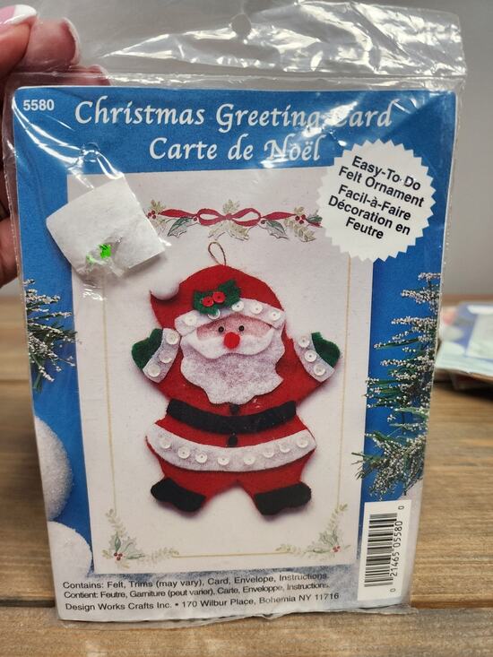 Design Works Other - Felt Christmas Card Kit Design Works Santa